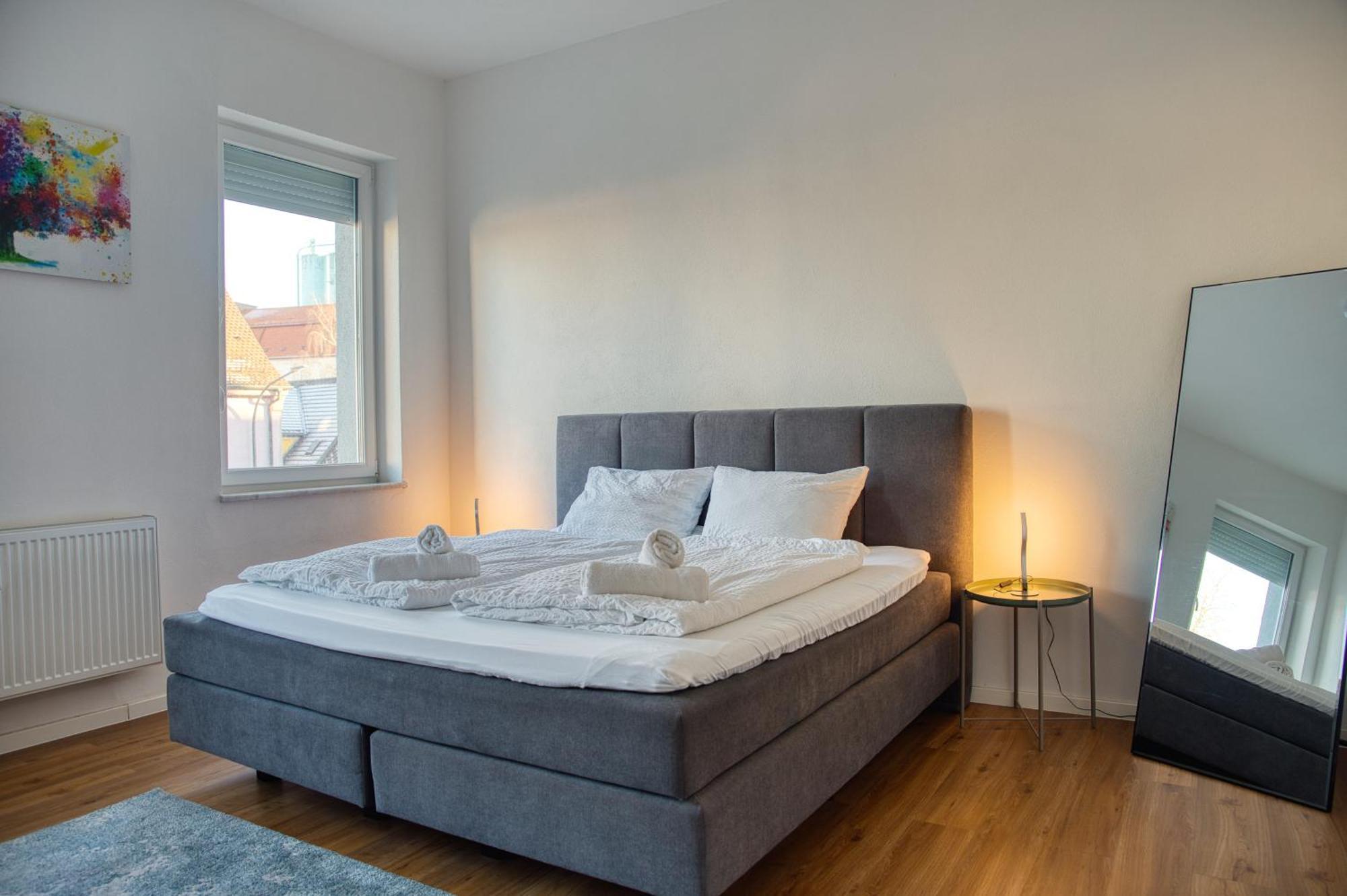 Wen Bhf Neu & Zentral In Weiden Fuer Bis Zu 6 Personen Apartman Weiden in der Oberpfalz Kültér fotó