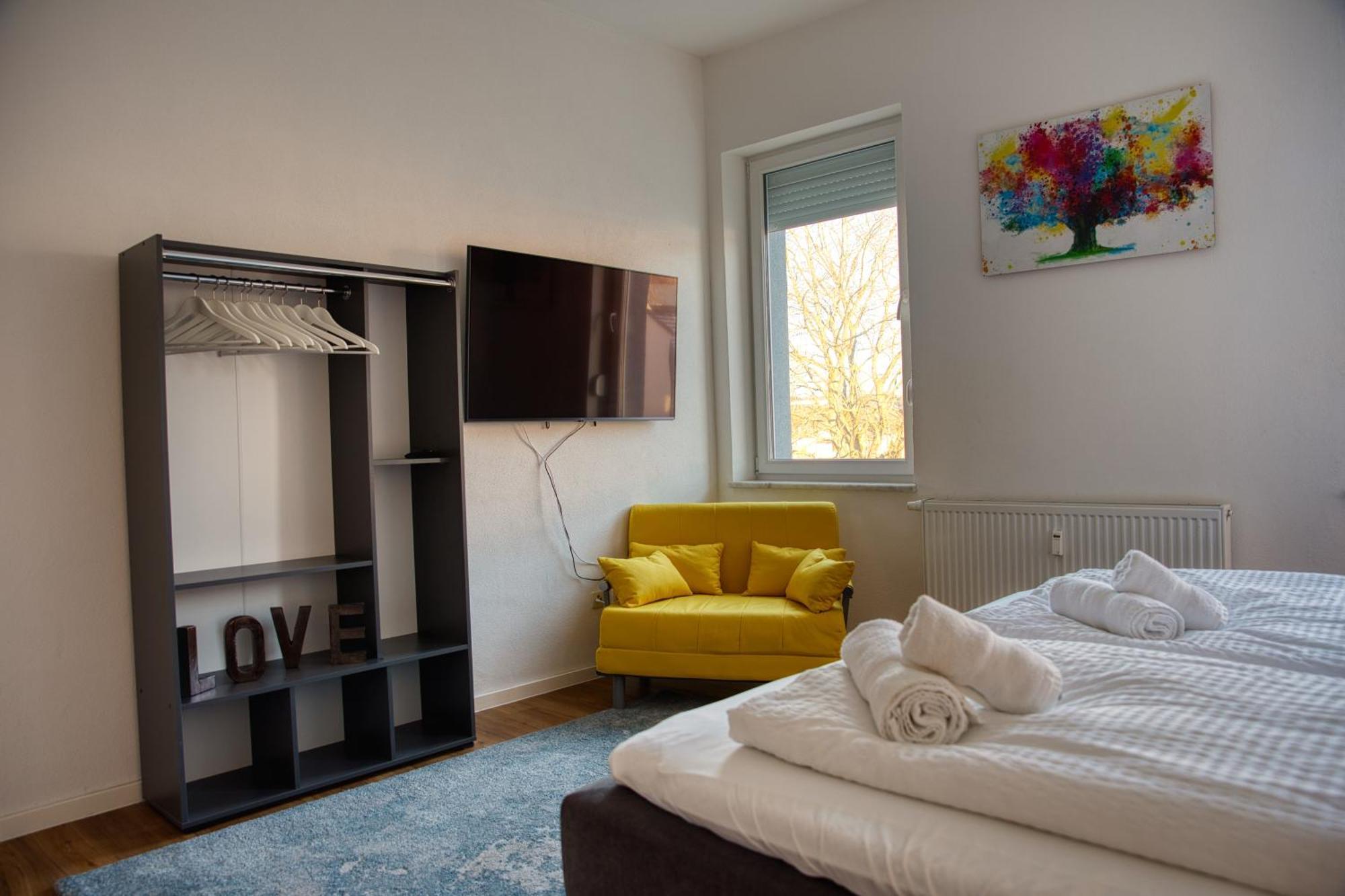 Wen Bhf Neu & Zentral In Weiden Fuer Bis Zu 6 Personen Apartman Weiden in der Oberpfalz Kültér fotó