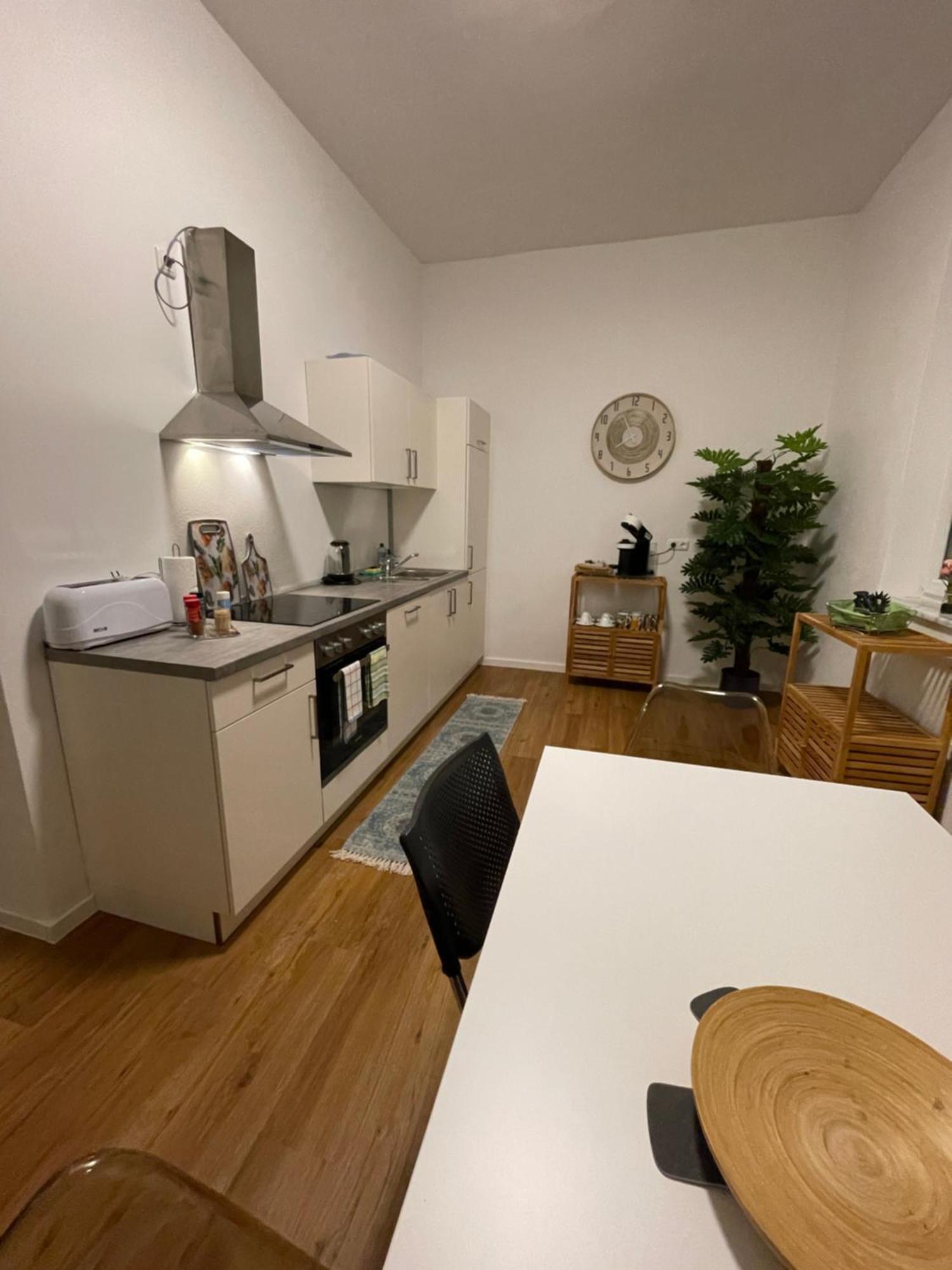 Wen Bhf Neu & Zentral In Weiden Fuer Bis Zu 6 Personen Apartman Weiden in der Oberpfalz Kültér fotó